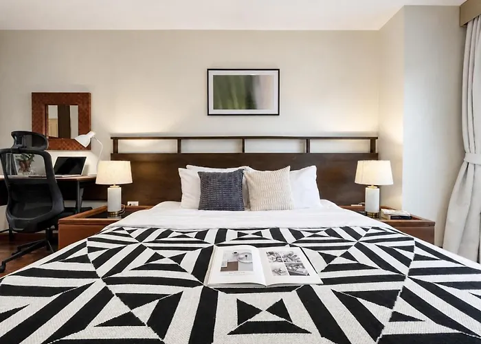 Near Bts L Spacious 57 Sqm L Work-friendly *