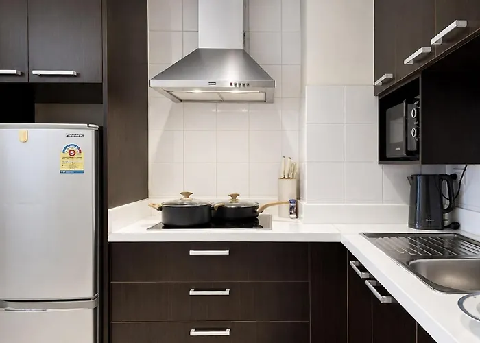 公寓 Near Bts L Spacious 57 Sqm L Work-friendly