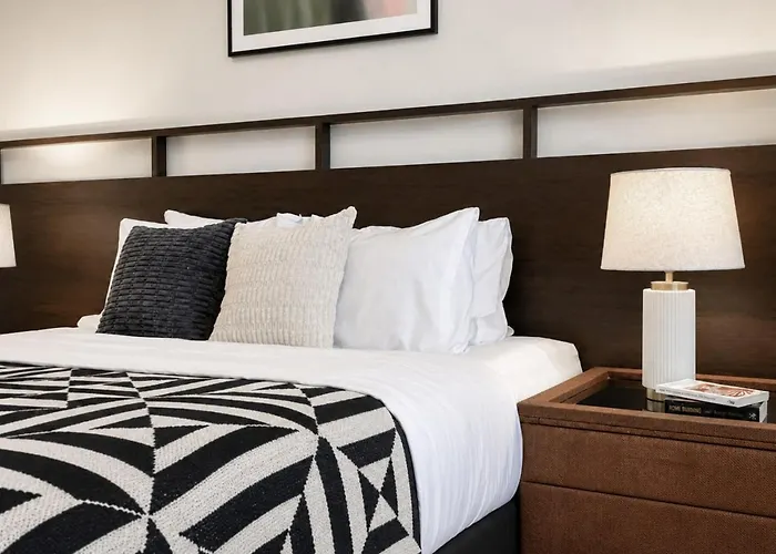 公寓 Near Bts L Spacious 57 Sqm L Work-friendly 曼谷
