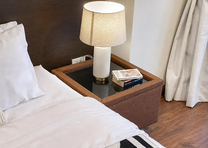 公寓 Near Bts L Spacious 57 Sqm L Work-friendly 曼谷