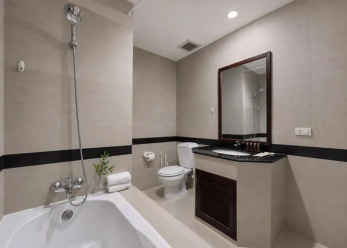 Near Bts L Spacious 57 Sqm L Work-friendly * 曼谷