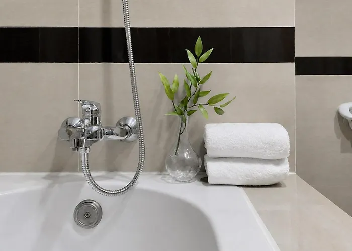 公寓 Near Bts L Spacious 57 Sqm L Work-friendly
