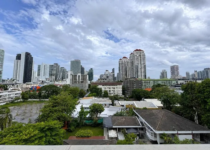 公寓 Near Bts L Spacious 57 Sqm L Work-friendly *